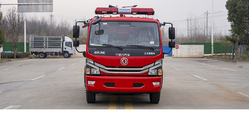 东风大多利卡泡沫消防车
