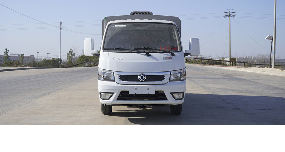 东风途逸纯电扫路车